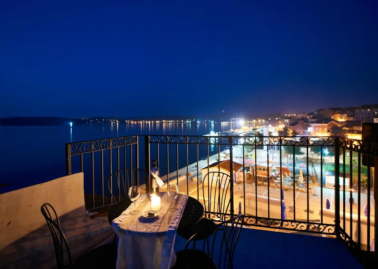 Old Town Splendid Apartments By Irundo Rovinj