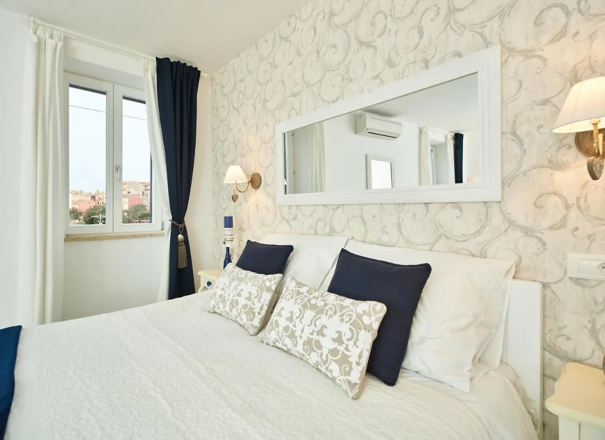Old Town Splendid Apartments By Irundo Rovinj