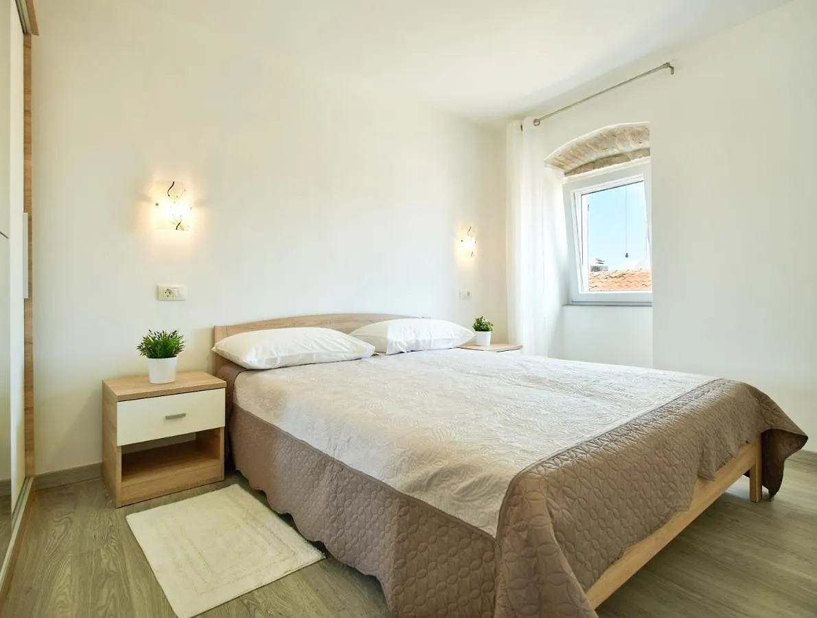 Old Town Splendid Apartments By Irundo Rovinj 0*,