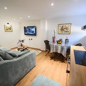 Apartman Maja Appartamento Zara