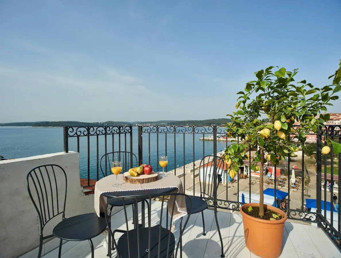 Old Town Splendid Apartments By Irundo Rovigno