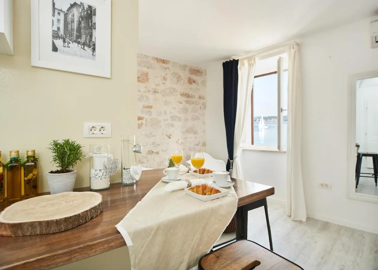 Old Town Splendid Apartments By Irundo Rovinj 0*,